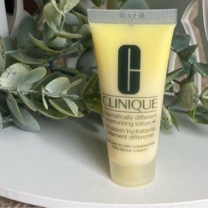 Clinique Dramatically Different Moisturizing Lotion +. SAMPLE